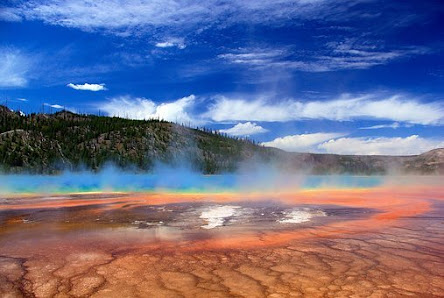 Yellowstone National Park thumb 8